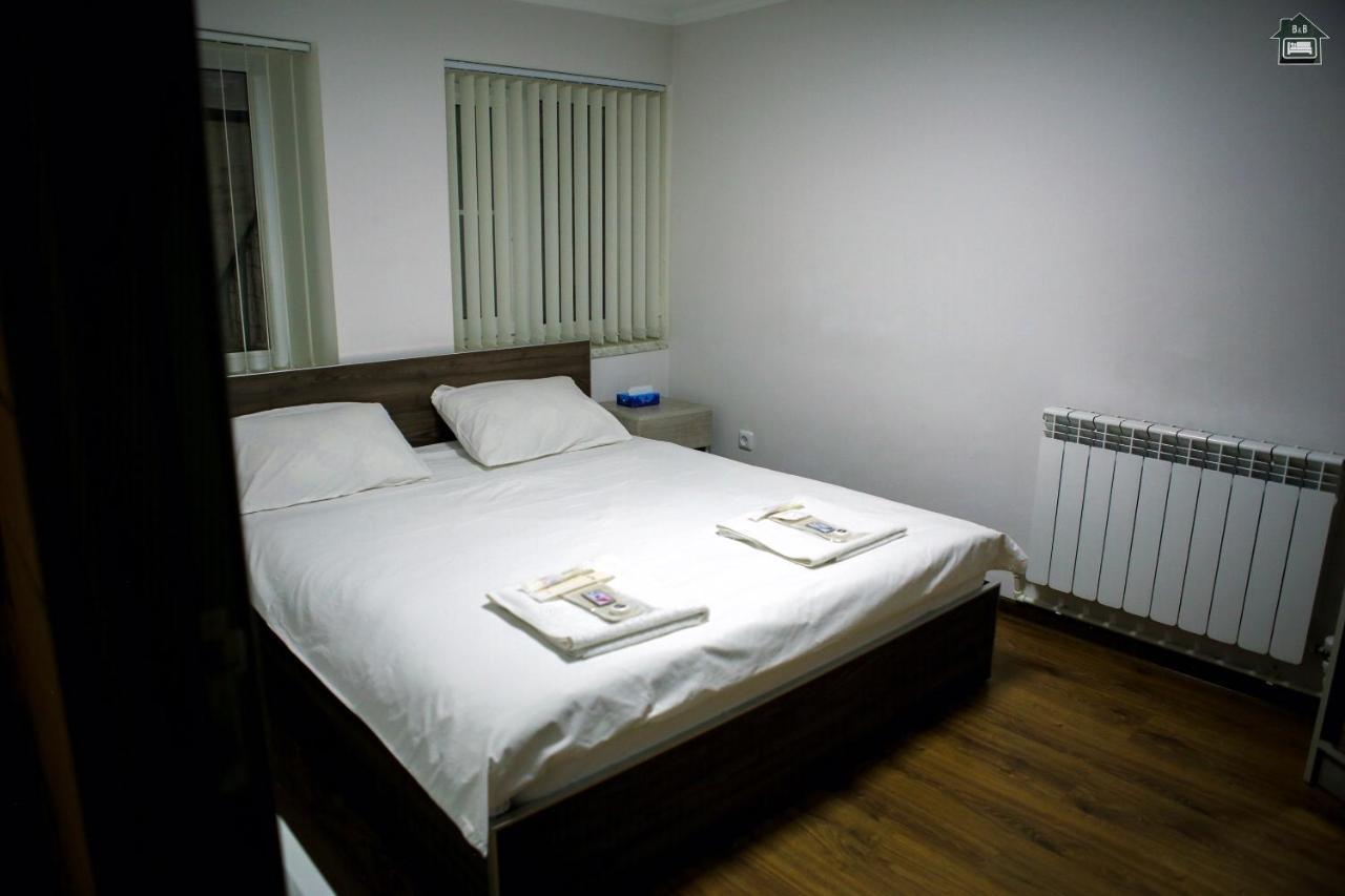 Guest House In غيومري المظهر الخارجي الصورة