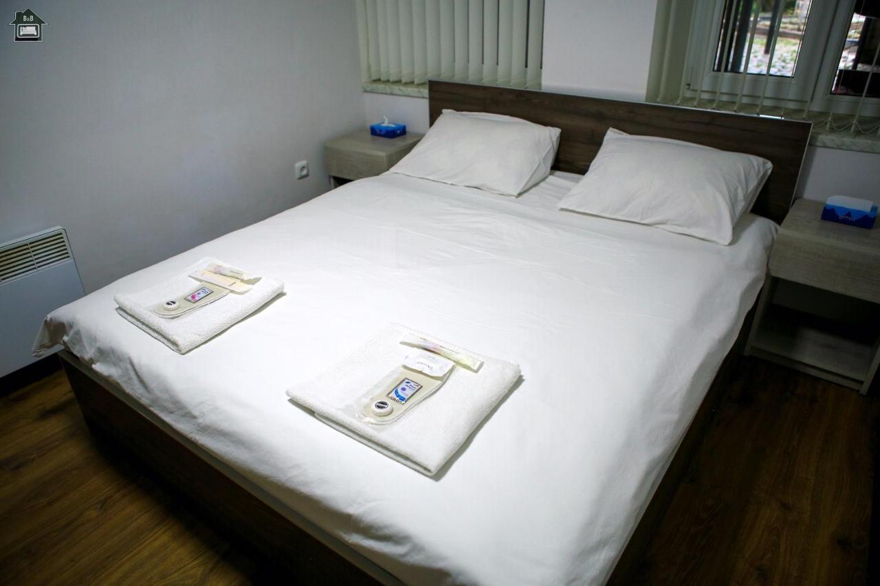 Guest House In غيومري المظهر الخارجي الصورة